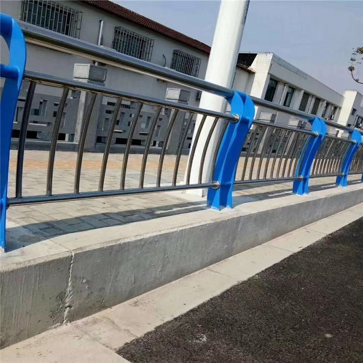 廣西橋梁護(hù)欄施工